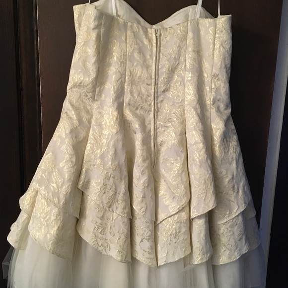 Tulip Ballgown - Picture 2 of 2